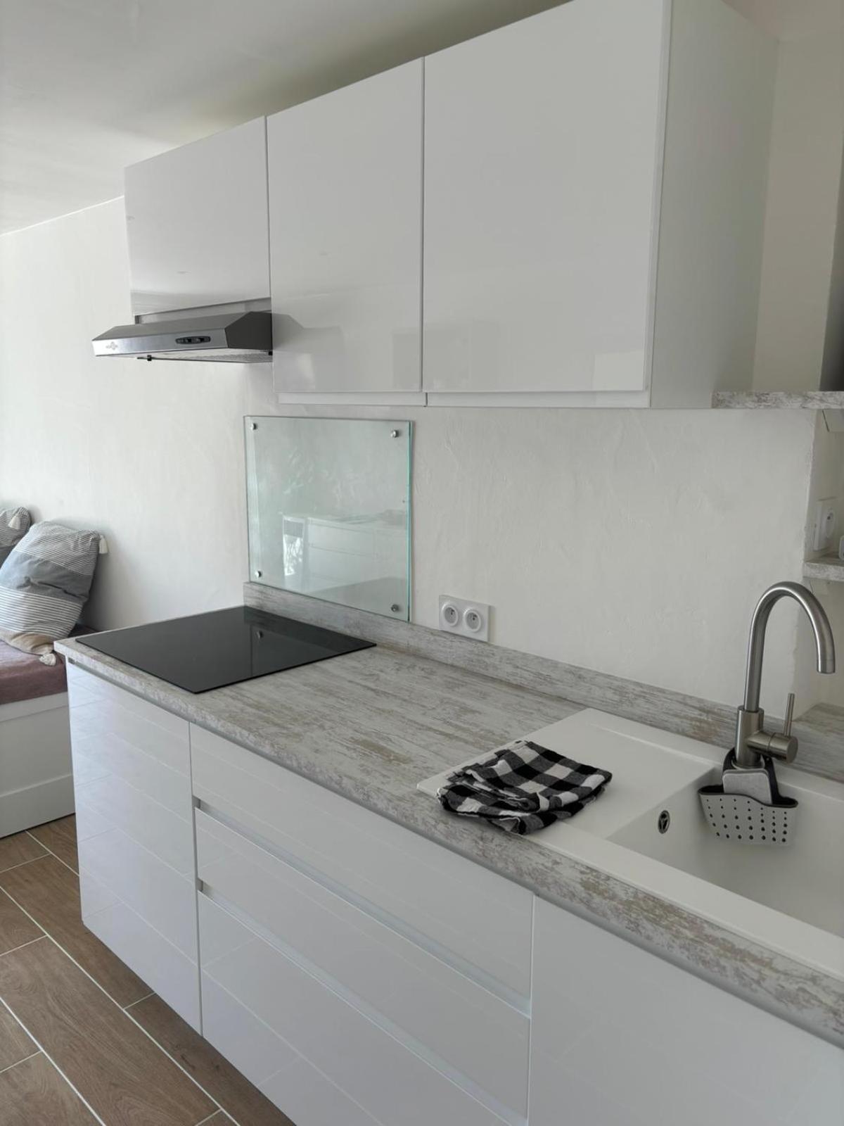 Studio Thalie Bormes-les-Mimosas Εξωτερικό φωτογραφία